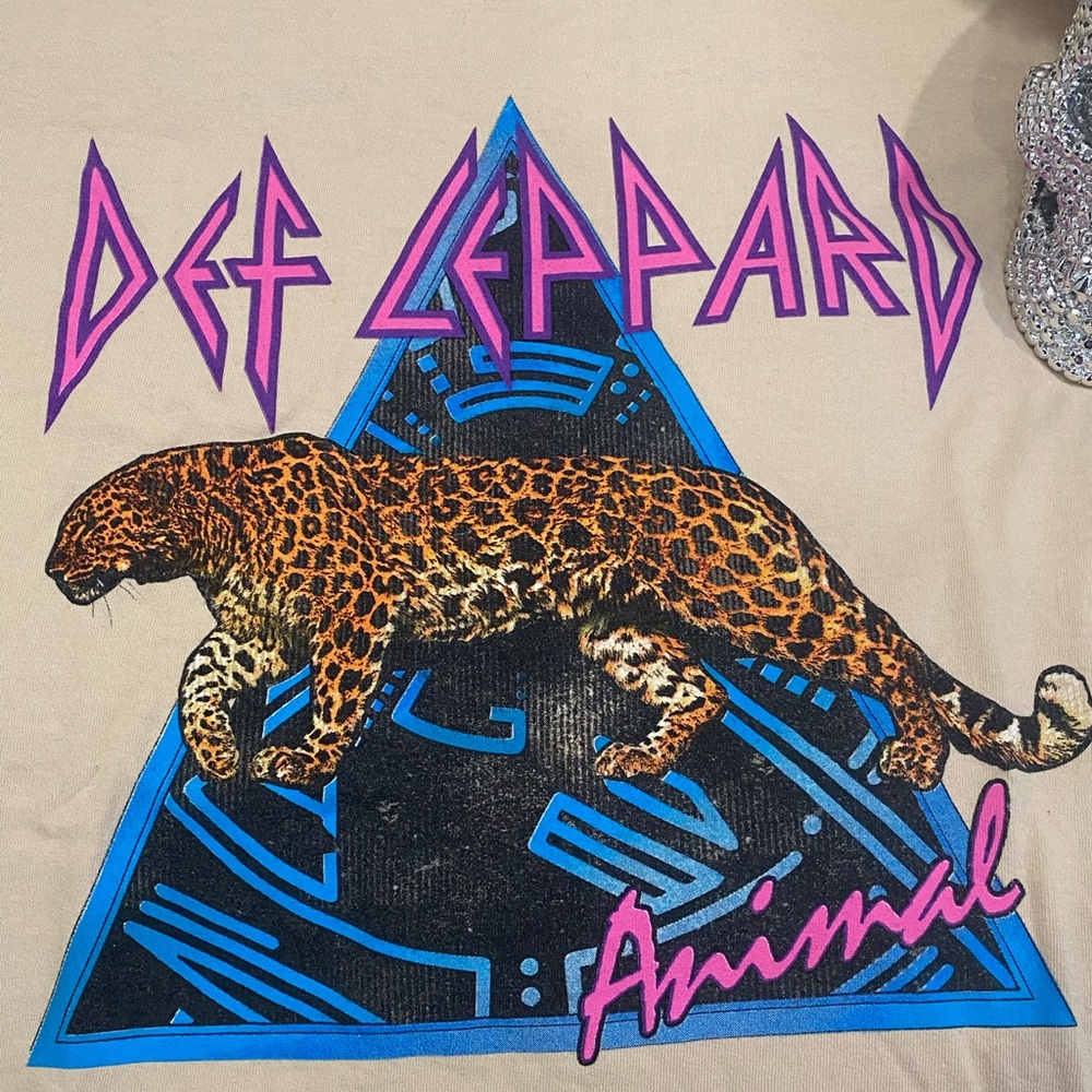 Def Leopard tee - Picture 3 of 5